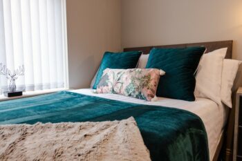 Bed, Kensington - Caro Lettings