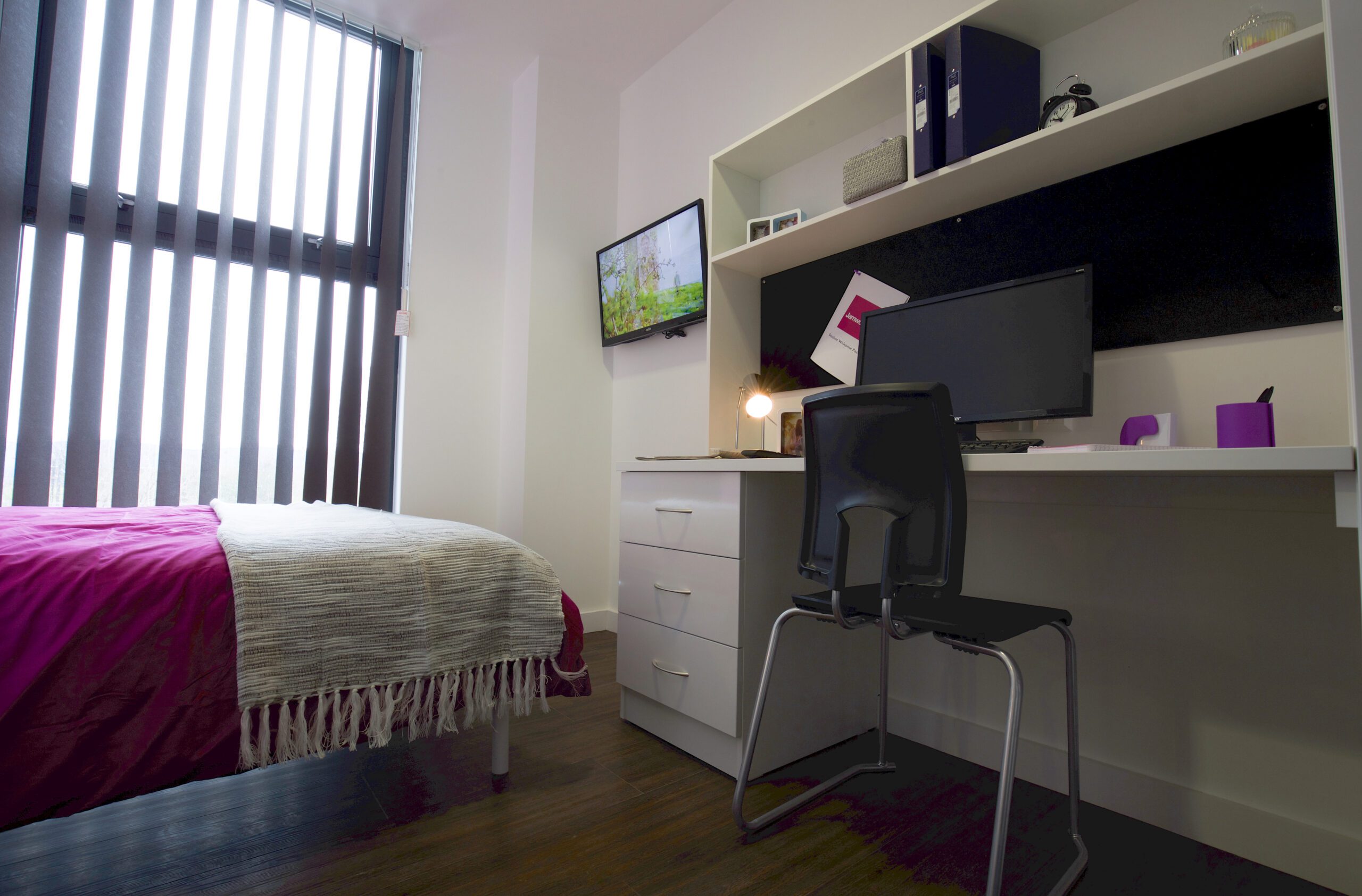 Bedroom City Point - Caro Lettings